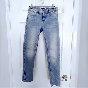 Zara Light Wash Skinny Jeans